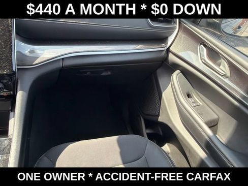 Used 2023 Jeep Grand Cherokee L Laredo AWD/4WD image 32