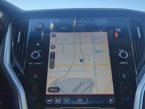 Used 2021 Subaru Outback Premium image 15