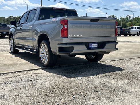 Certified 2024 Chevrolet Silverado 1500 RST w/ Convenience Package II AWD/4WD image 8
