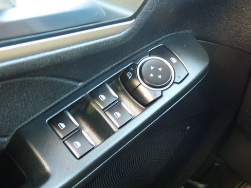 Used 2022 Ford Escape SEL w/ Technology Package image 26