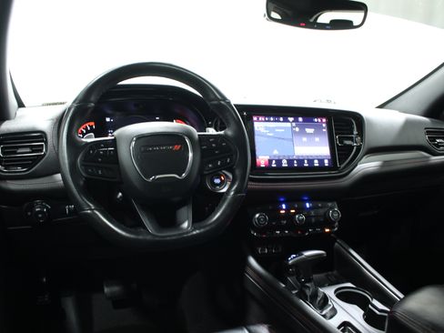 Used 2023 Dodge Durango GT RWD image 2