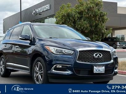 Used 2017 INFINITI QX60 FWD w/ Premium Plus Package