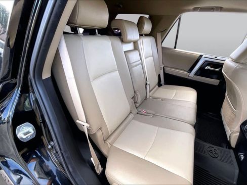 Used 2022 Toyota 4Runner SR5 Premium w/ Moonroof Package AWD/4WD image 16