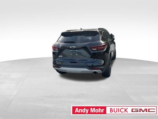 Used 2025 Chevrolet Blazer LT w/ Convenience Package FWD image 8