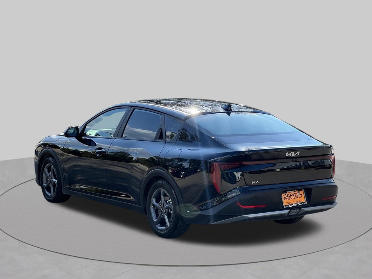 Used 2025 Kia K4 FWD image 3