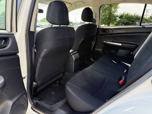 Used 2017 Subaru Crosstrek 2.0i AWD/4WD image 10