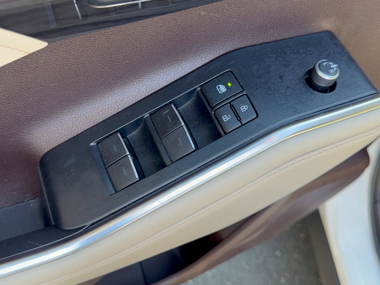 Used 2022 Toyota Highlander Limited AWD/4WD image 15