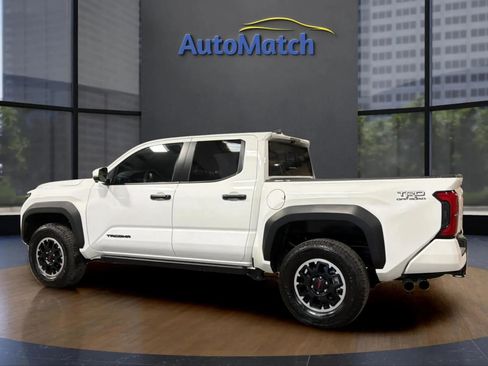 Used 2024 Toyota Tacoma TRD Off-Road w/ TRD Off Road Premium Package image 8