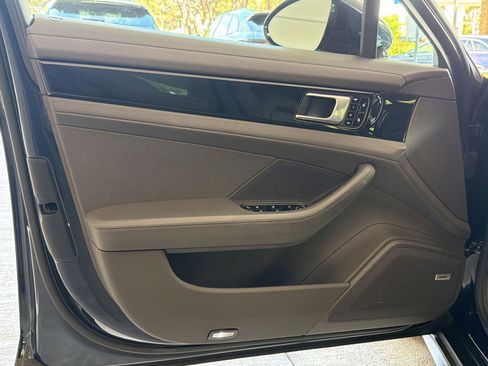 Used 2018 Porsche Panamera 4 AWD/4WD image 22