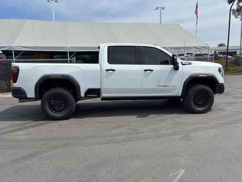 Used 2025 GMC Sierra 2500 AT4X w/ AT4X AEV Edition image 18
