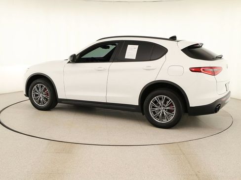 Used 2023 Alfa Romeo Stelvio Sprint RWD image 3