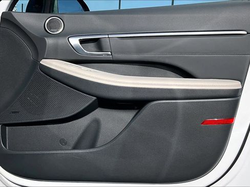 Used 2023 Hyundai Sonata Limited image 26
