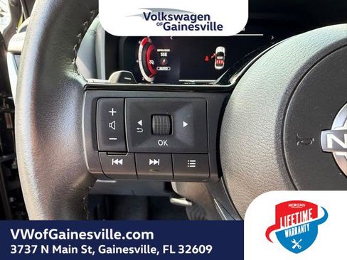 Used 2024 Nissan Rogue SL AWD/4WD image 22