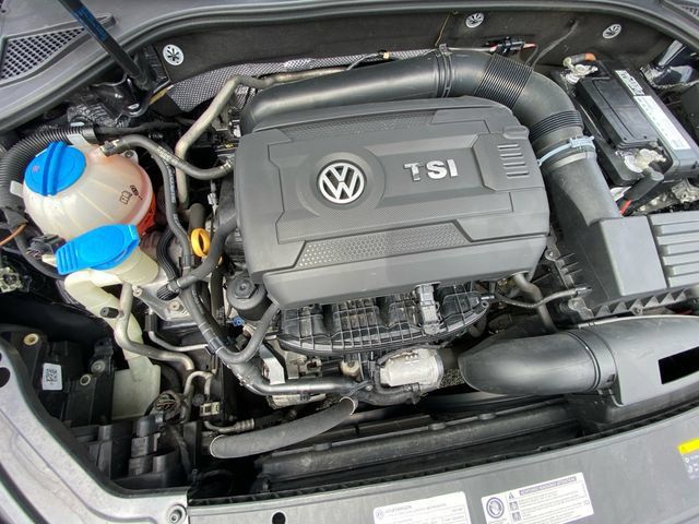 Used 2017 Volkswagen Passat 1.8T SE FWD image 29