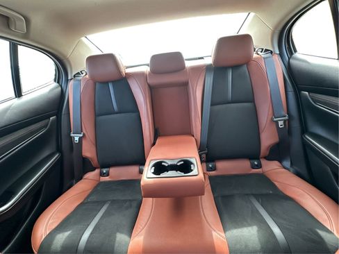 Used 2024 MAZDA MAZDA3 s image 15