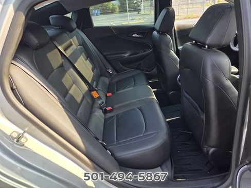 Used 2018 Chevrolet Malibu LT w/ Leather Package FWD image 15
