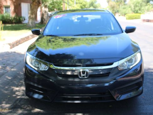 Used 2018 Honda Civic LX image 4