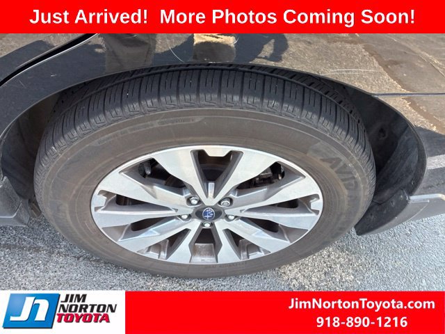 Used 2017 Subaru Outback 2.5i Touring w/ Popular Package #5A AWD/4WD image 8