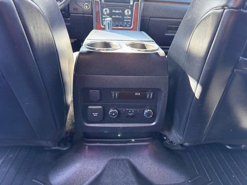 Used 2015 Lincoln Navigator 4WD image 25