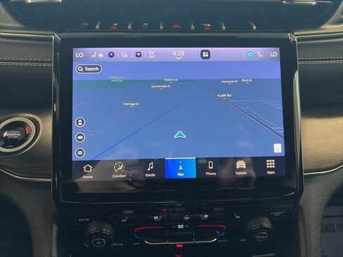 Certified 2024 Jeep Grand Cherokee L Overland w/ Advanced Protech Group III AWD/4WD image 24