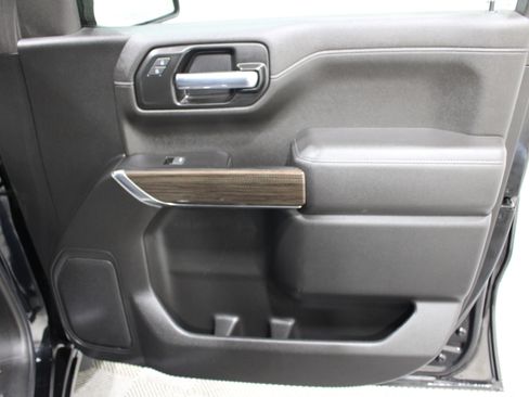 Used 2022 Chevrolet Silverado 1500 RST AWD/4WD image 22