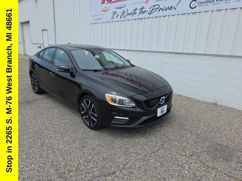 Used 2018 Volvo S60 T5 Dynamic w/ Vision Package FWD image 6