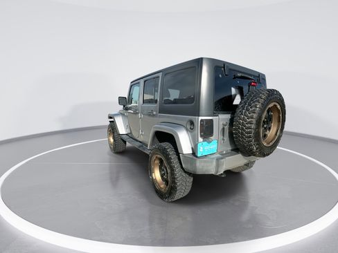 Used 2016 Jeep Wrangler Unlimited Sahara w/ Connectivity Group image 6