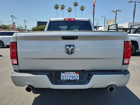 Used 2016 RAM 1500 Express RWD image 6