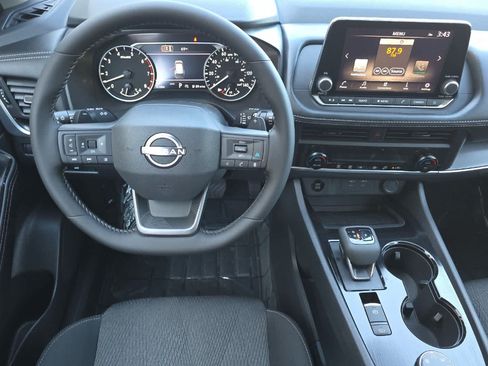 New 2026 Nissan Rogue SV AWD/4WD image 14