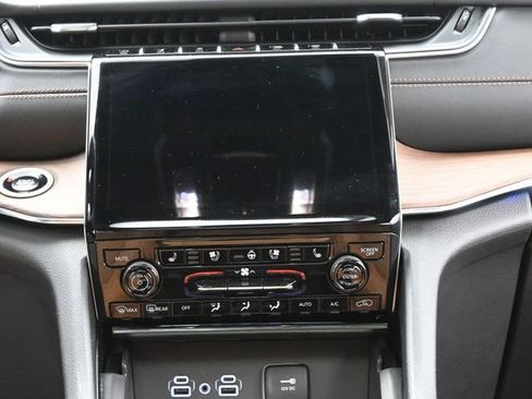 Used 2024 Jeep Grand Cherokee L Summit w/ Advanced Protech Group IV AWD/4WD image 28