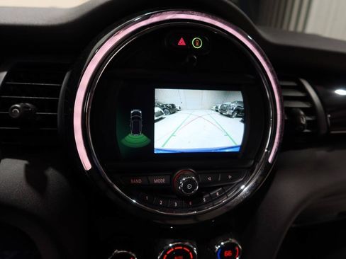Used 2019 MINI Cooper S w/ Signature Upholstery Package FWD image 22