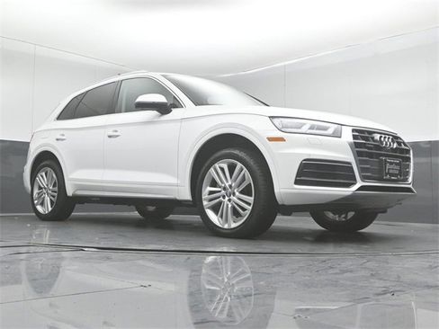 Used 2018 Audi Q5 Prestige w/ Prestige Package image 39