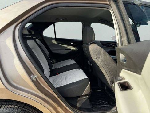 Used 2018 Chevrolet Equinox LS FWD image 44