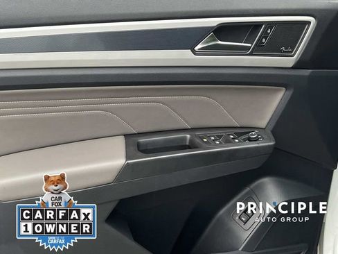 Used 2022 Volkswagen Atlas SEL Premium AWD/4WD image 13