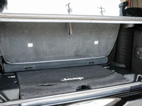 Used 2016 Jeep Wrangler Sport image 39