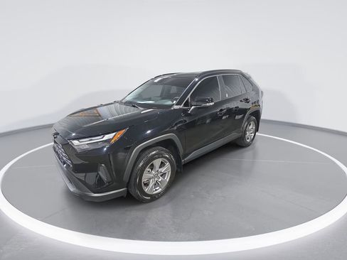 Used 2024 Toyota RAV4 XLE w/ Convenience Package AWD/4WD image 4