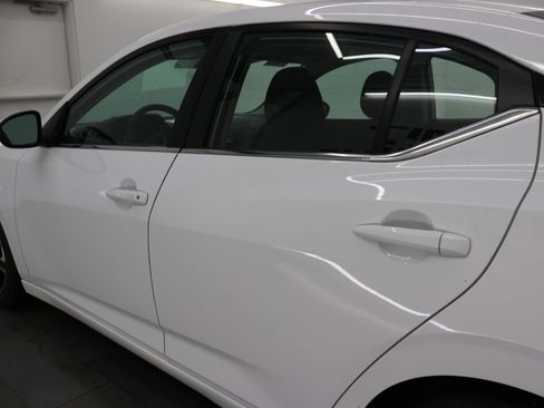 Used 2024 Nissan Sentra SV FWD image 30