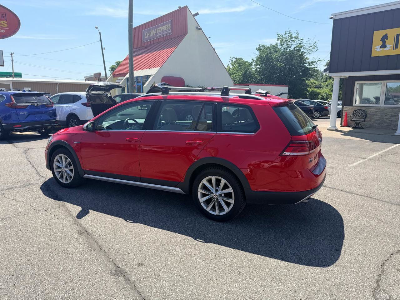 Used 2019 Volkswagen Golf Alltrack SE AWD/4WD image 11