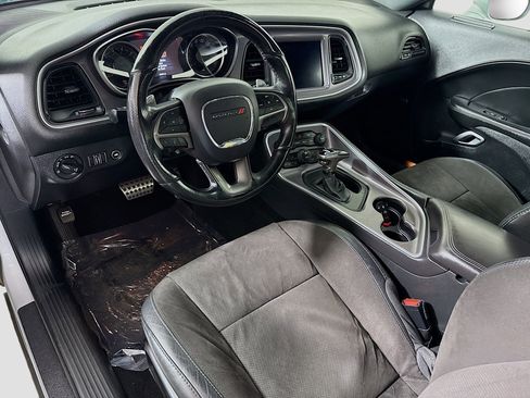 Used 2019 Dodge Challenger R/T Scat Pack w/ Dynamics Package RWD image 23