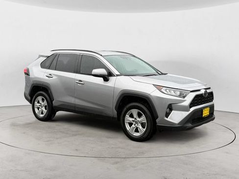 Used 2021 Toyota RAV4 XLE w/ XLE Grade Weather Package AWD/4WD image 3