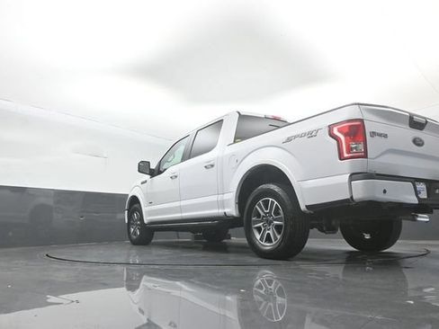 Used 2017 Ford F150 XLT w/ Equipment Group 302A Luxury AWD/4WD image 39
