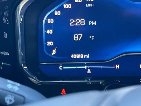 Used 2025 Chevrolet Silverado 1500 LT RWD image 36