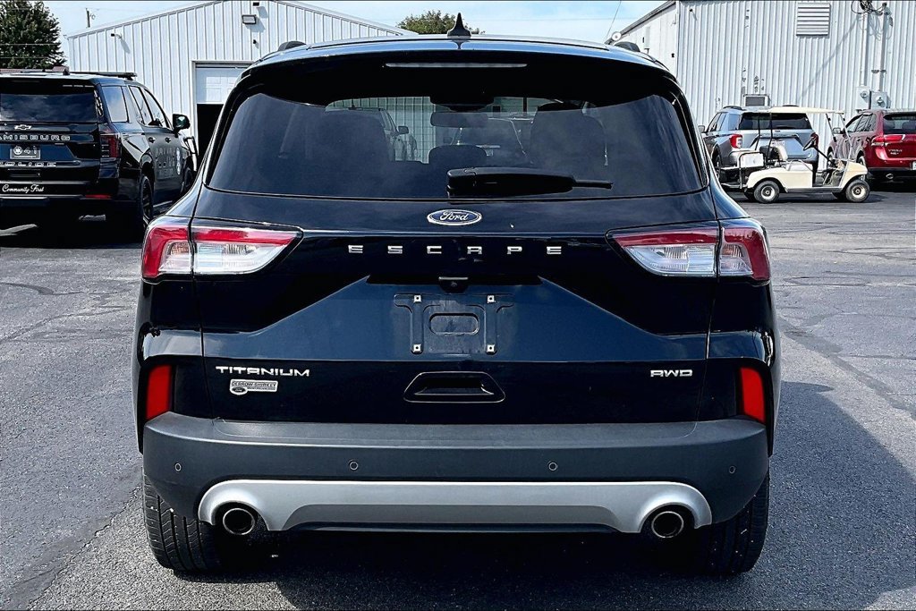 Used 2022 Ford Escape Titanium AWD/4WD image 8