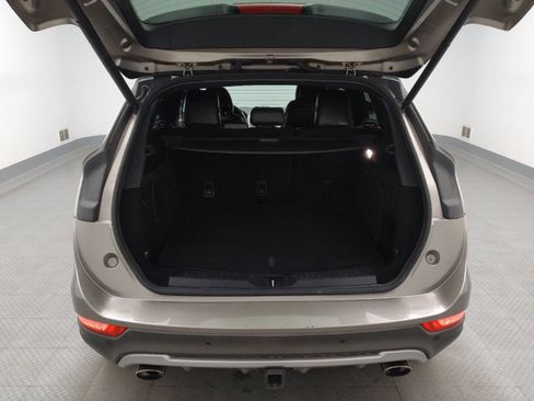 Used 2019 Lincoln MKC Select w/ Select Plus Package AWD/4WD image 29