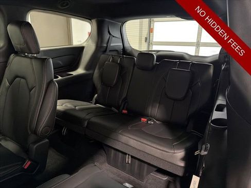 New 2026 Chrysler Pacifica Select w/ S Appearance Package FWD image 30