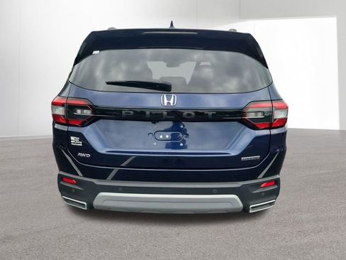 Used 2023 Honda Pilot Touring image 15