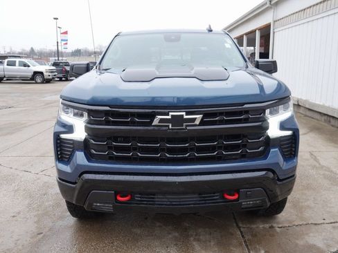 Used 2024 Chevrolet Silverado 1500 LT Trail Boss image 3