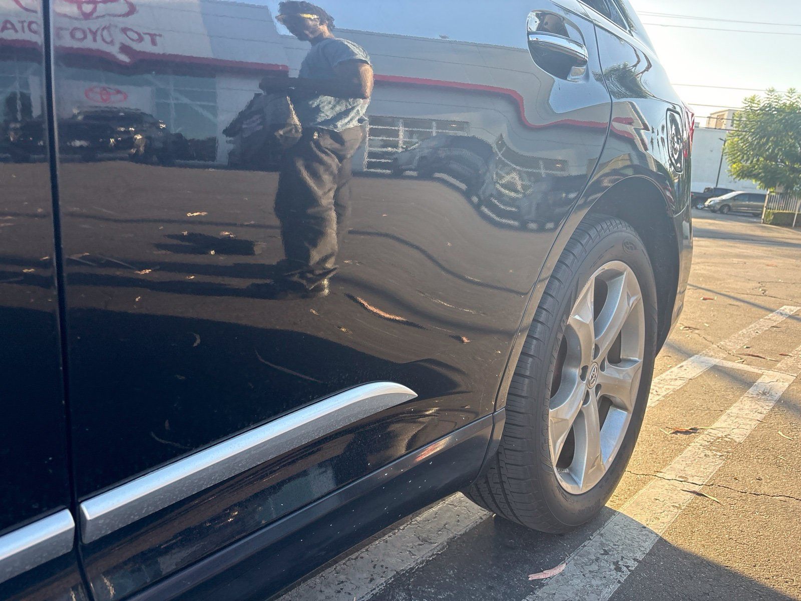 Used 2012 Toyota Venza Limited w/ Tow Pkg FWD image 3