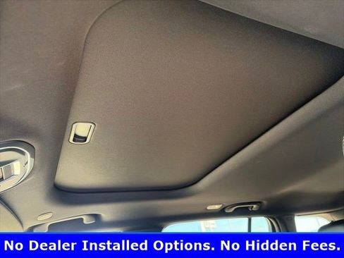 Used 2024 Jeep Grand Cherokee Altitude AWD/4WD image 8