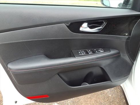 Used 2023 Kia Forte GT w/ GT2 Package image 14